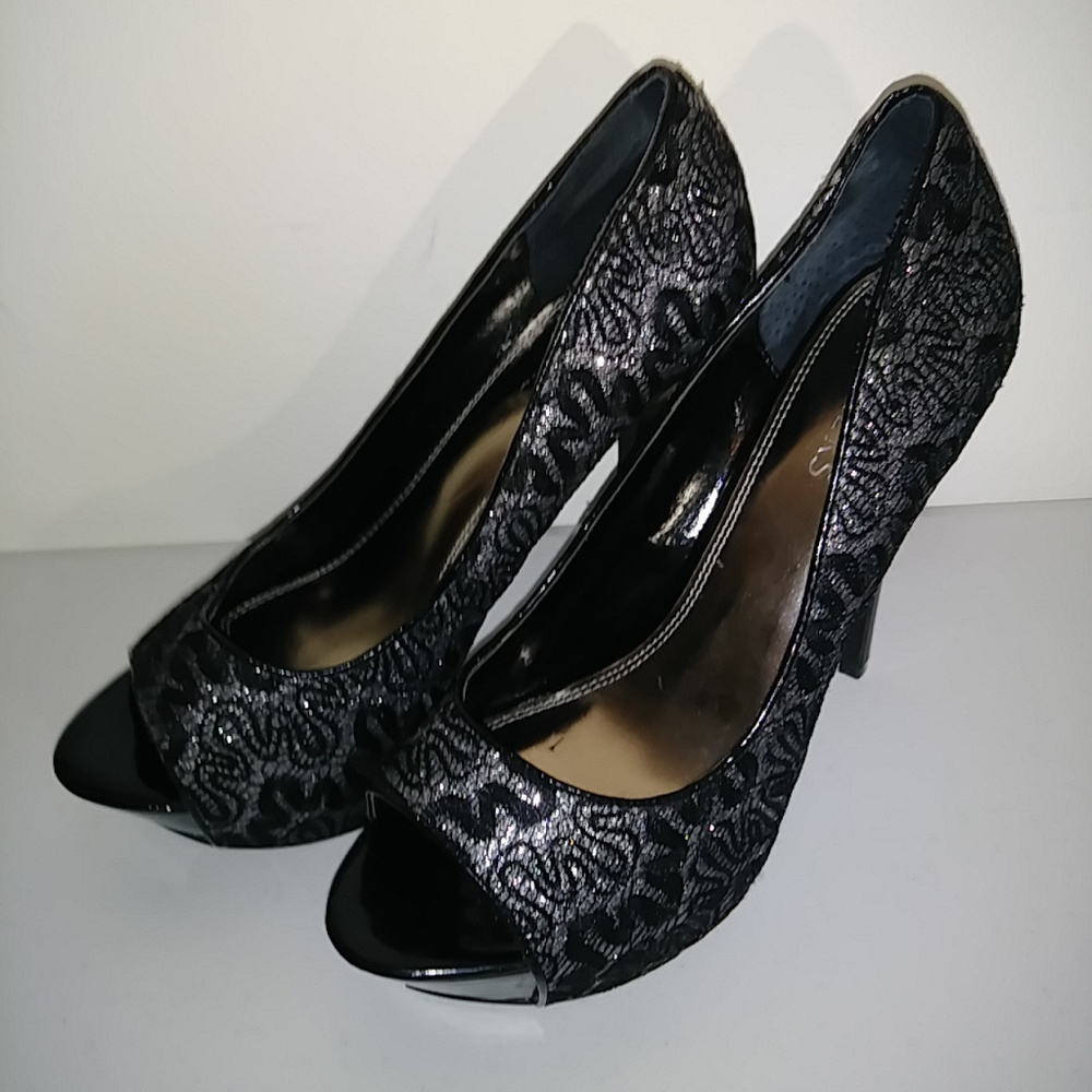 Bakers Multi Sparkle Platform Peep Toe Heels Euc - image 1